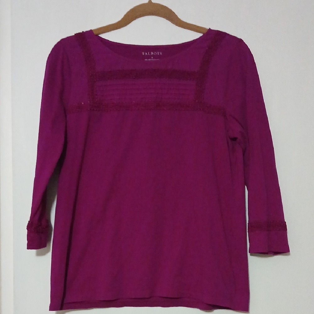 Women's Purple Top‎